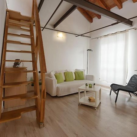 Apartment Adorno 4 - Affitti Brevi Italia Janov Exteriér fotografie